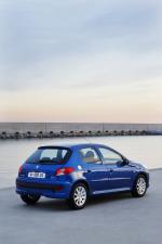 Peugeot 206 Plus 2009 года